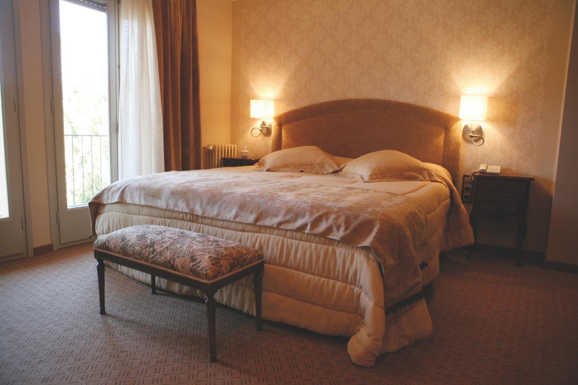 Fonda Ca La Manyana Guest House Sant Juliá de Vilatorta Екстериор снимка