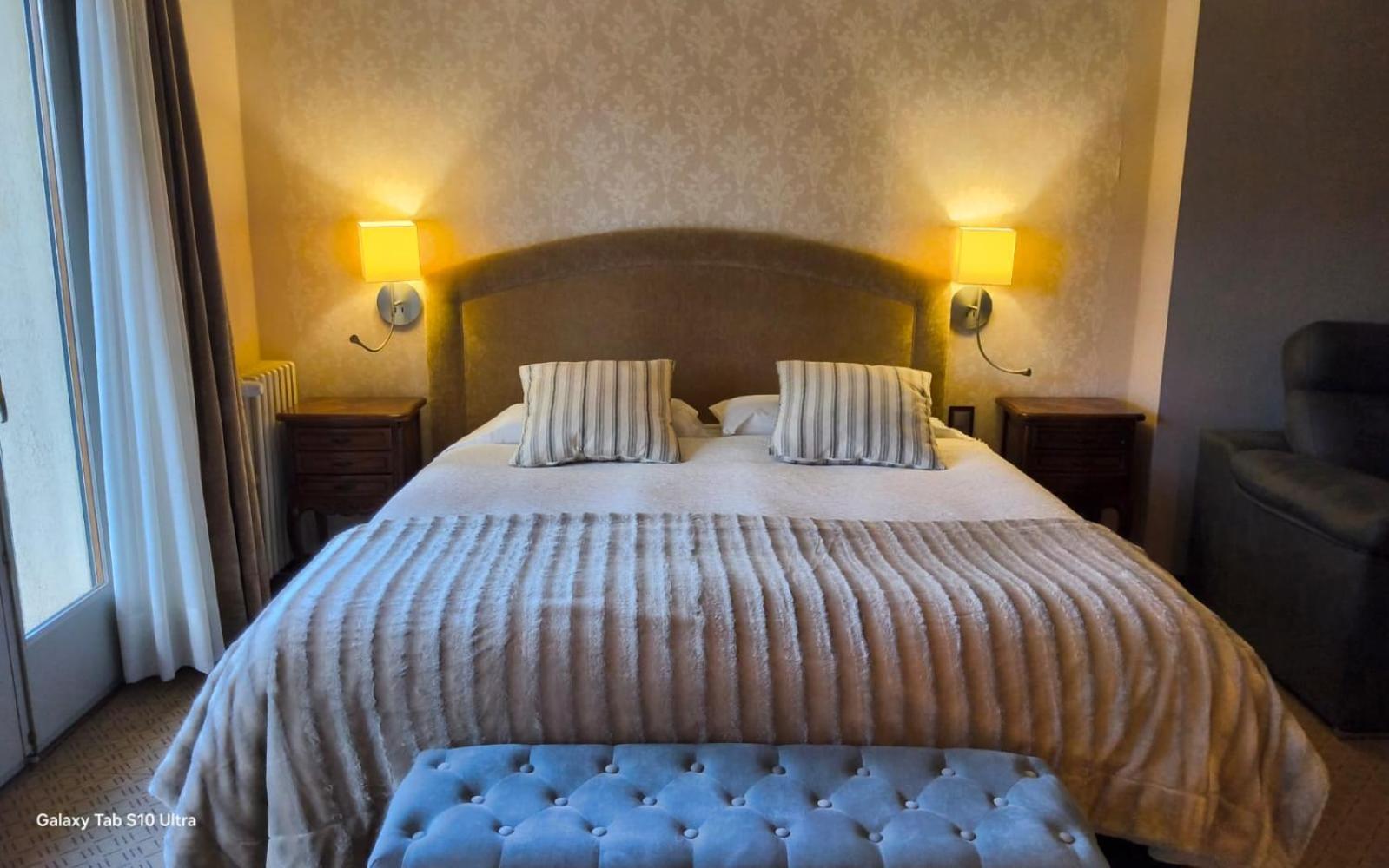 Fonda Ca La Manyana Guest House Sant Juliá de Vilatorta Екстериор снимка