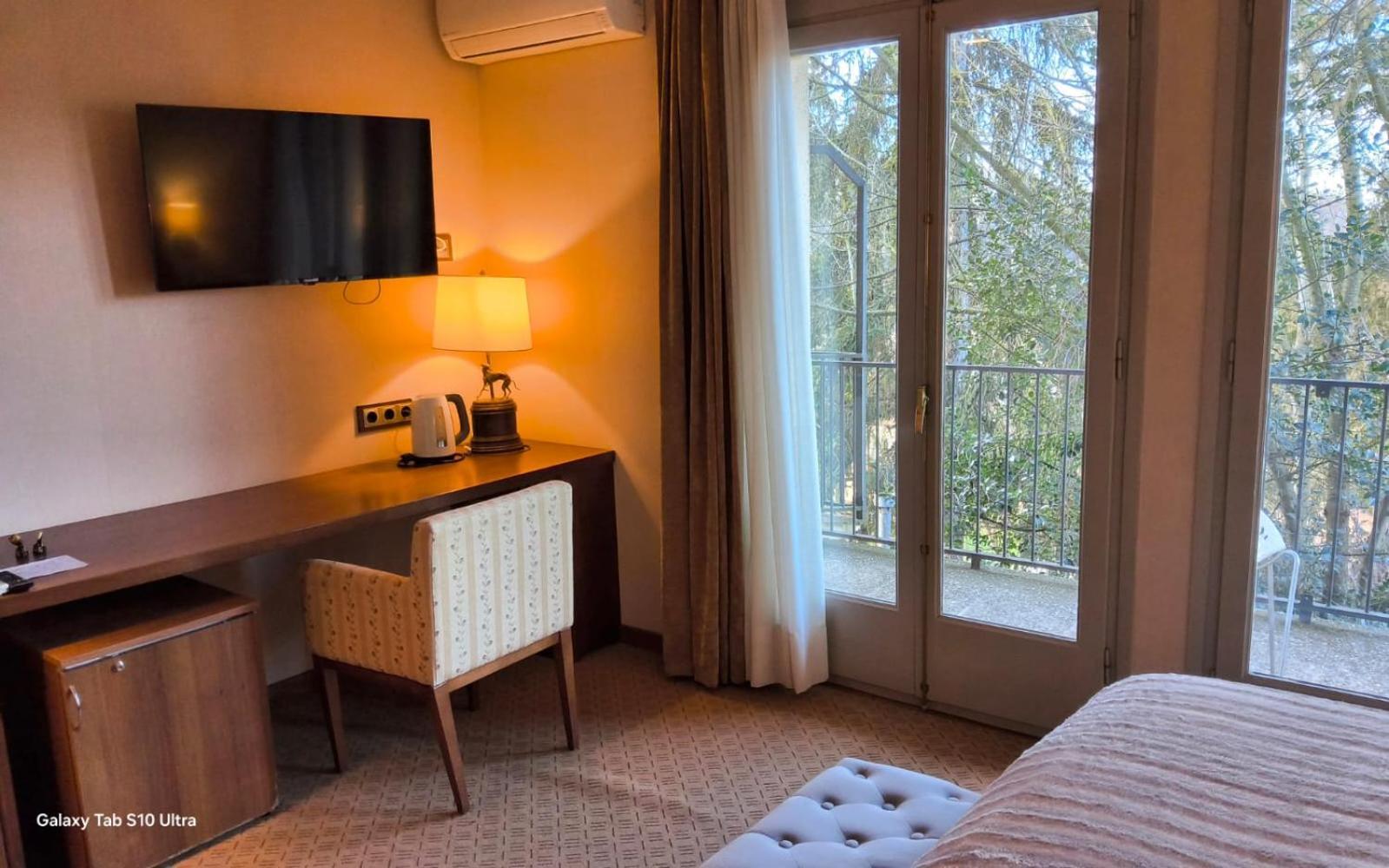 Fonda Ca La Manyana Guest House Sant Juliá de Vilatorta Екстериор снимка